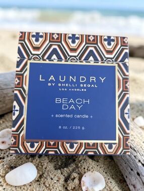 Laundry by Shelli Segal Beach Day 8 oz scented candle